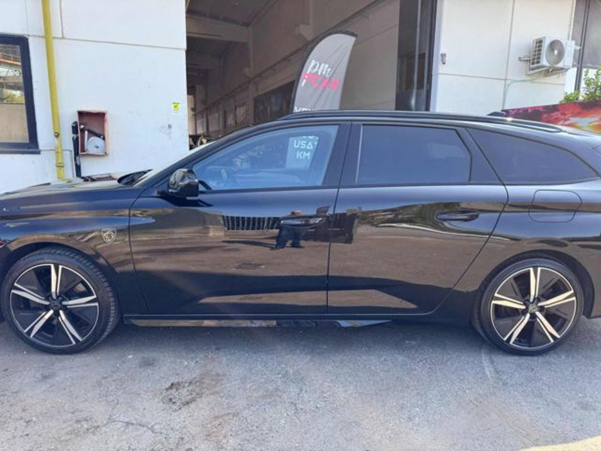 Peugeot 308 SW Hybrid 225 e-EAT8 GT Pack (3)