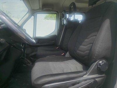 Iveco Daily Telaio 35C13 2.3 HPT PM-RG Cabinato (10)