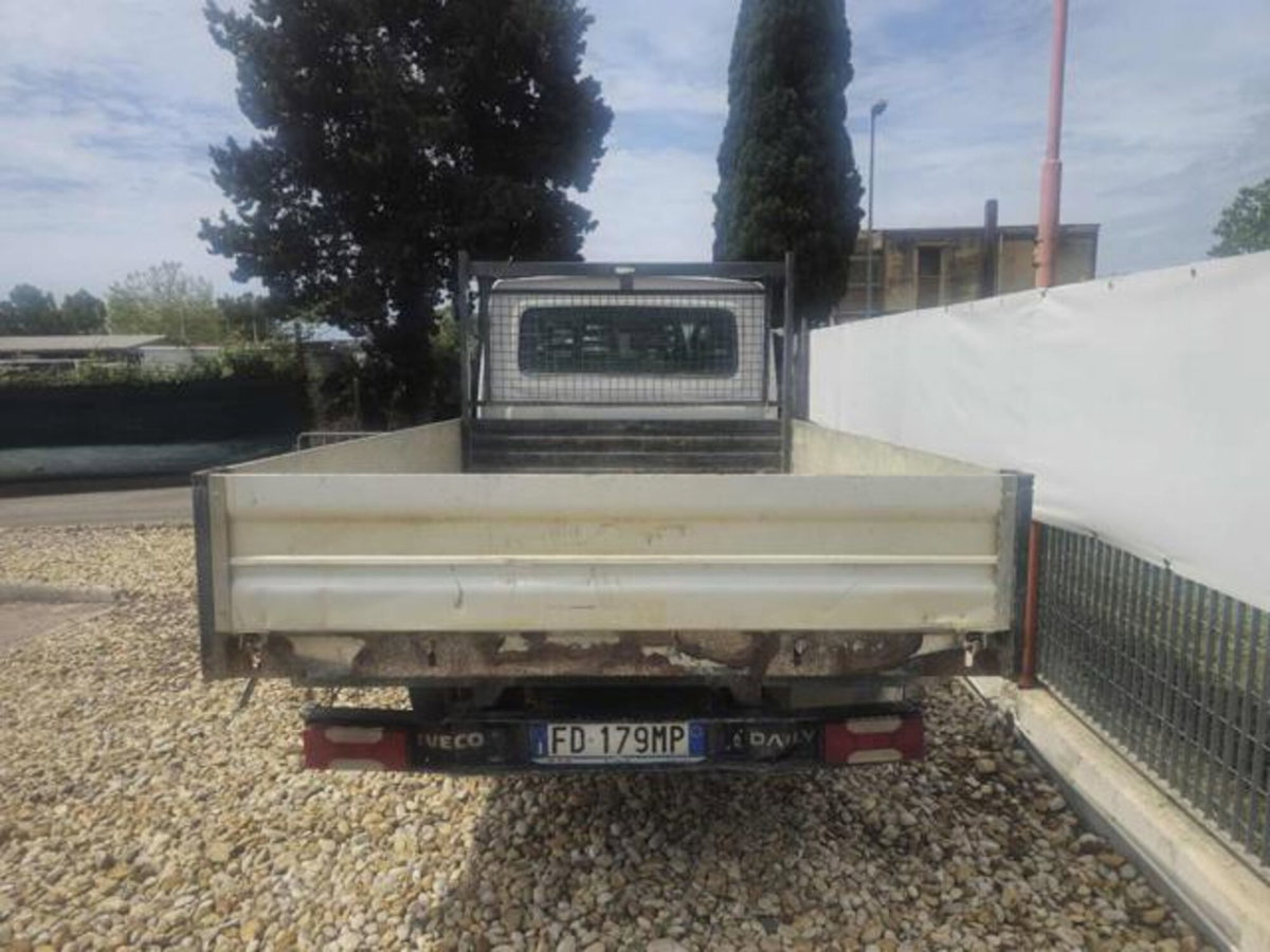 Iveco Daily Telaio 35C13 2.3 HPT PM-RG Cabinato (6)