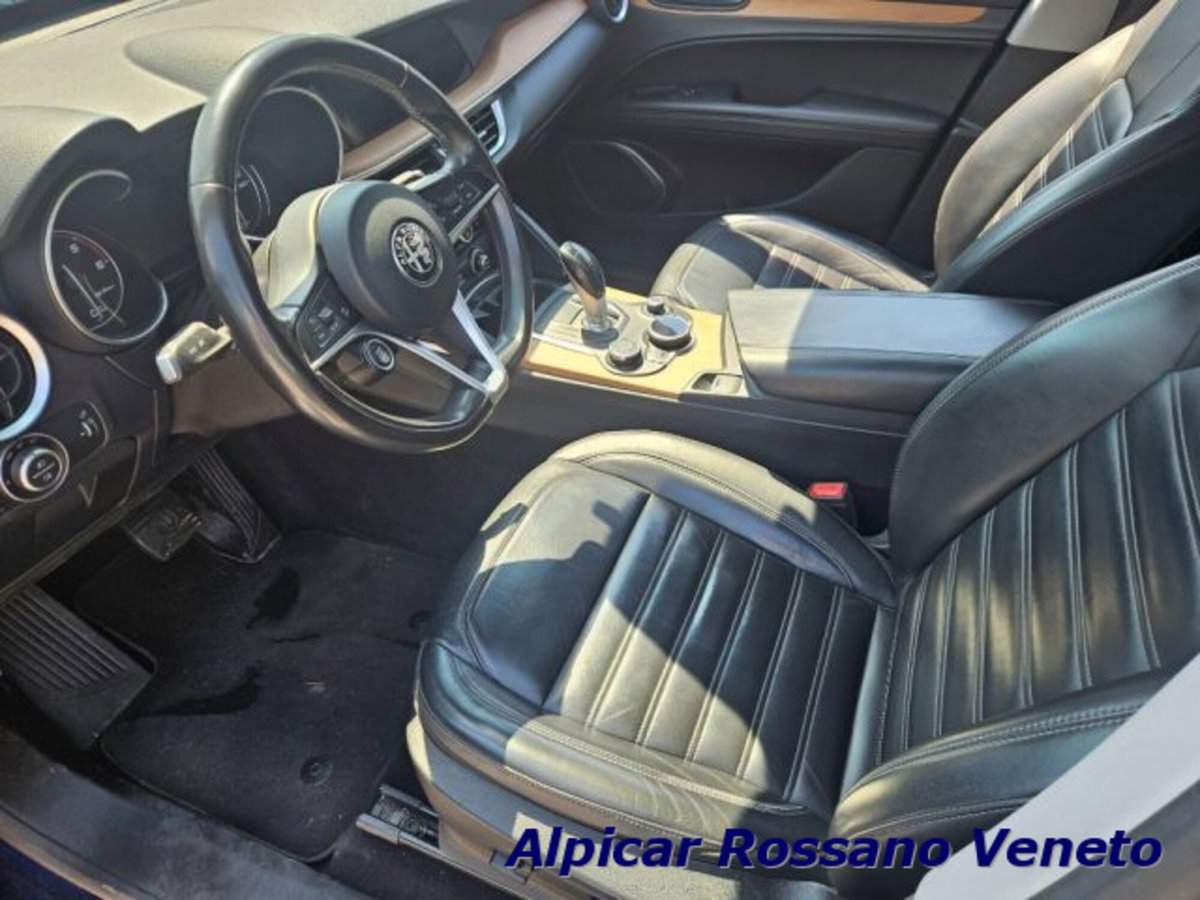 Alfa Romeo Stelvio Stelvio 2.2 Turbodiesel 180 CV AT8 Q4 Super (3)