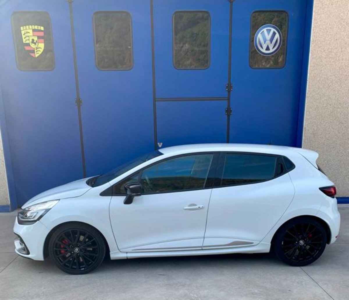 Renault Clio TCe 200CV EDC Start&Stop 5 porte Energy R.S. (2)