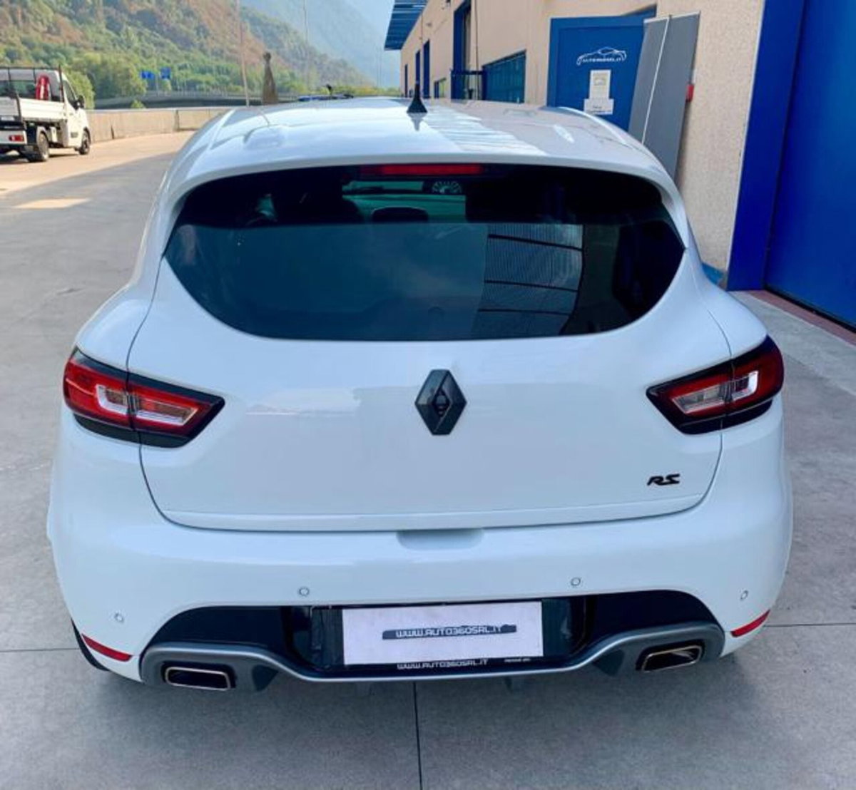 Renault Clio TCe 200CV EDC Start&Stop 5 porte Energy R.S. (3)