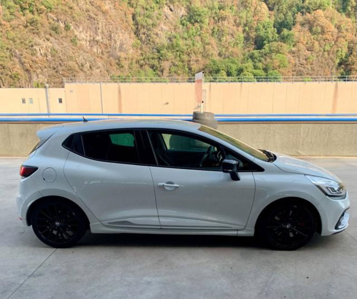 Renault Clio TCe 200CV EDC Start&Stop 5 porte Energy R.S. (4)