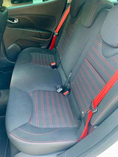 Renault Clio TCe 200CV EDC Start&Stop 5 porte Energy R.S. (6)