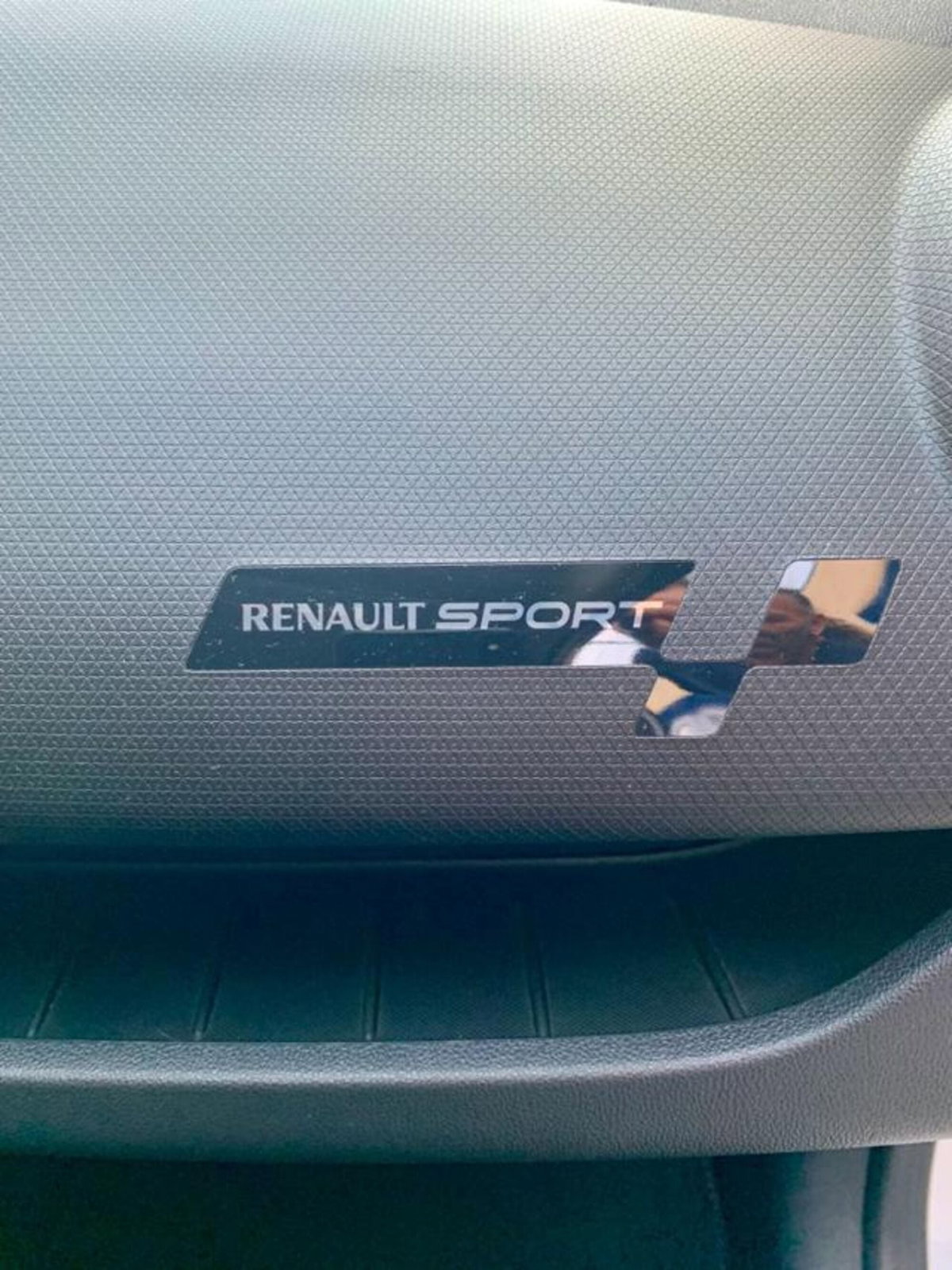 Renault Clio TCe 200CV EDC Start&Stop 5 porte Energy R.S. (8)