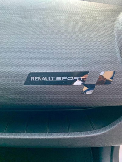 Renault Clio TCe 200CV EDC Start&Stop 5 porte Energy R.S. (8)
