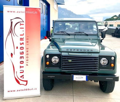 Land Rover Defender 90 2.4 TD4 Station Wagon SE usata