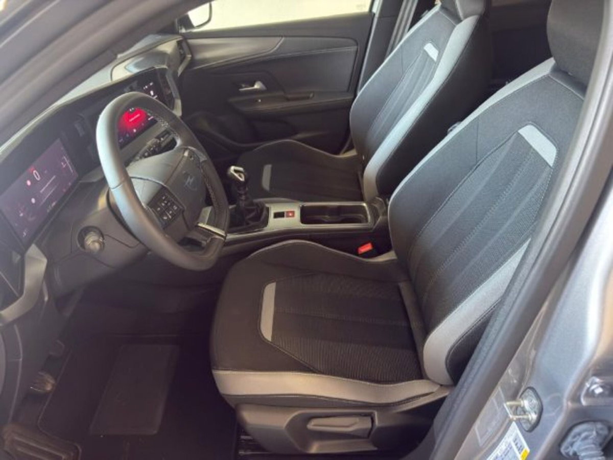 Opel Mokka electric GS 136cv (17)