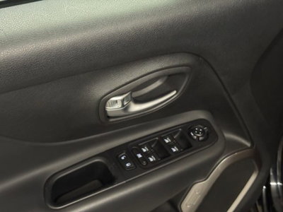 Jeep Renegade 1.6 Mjt 130 CV Limited (8)
