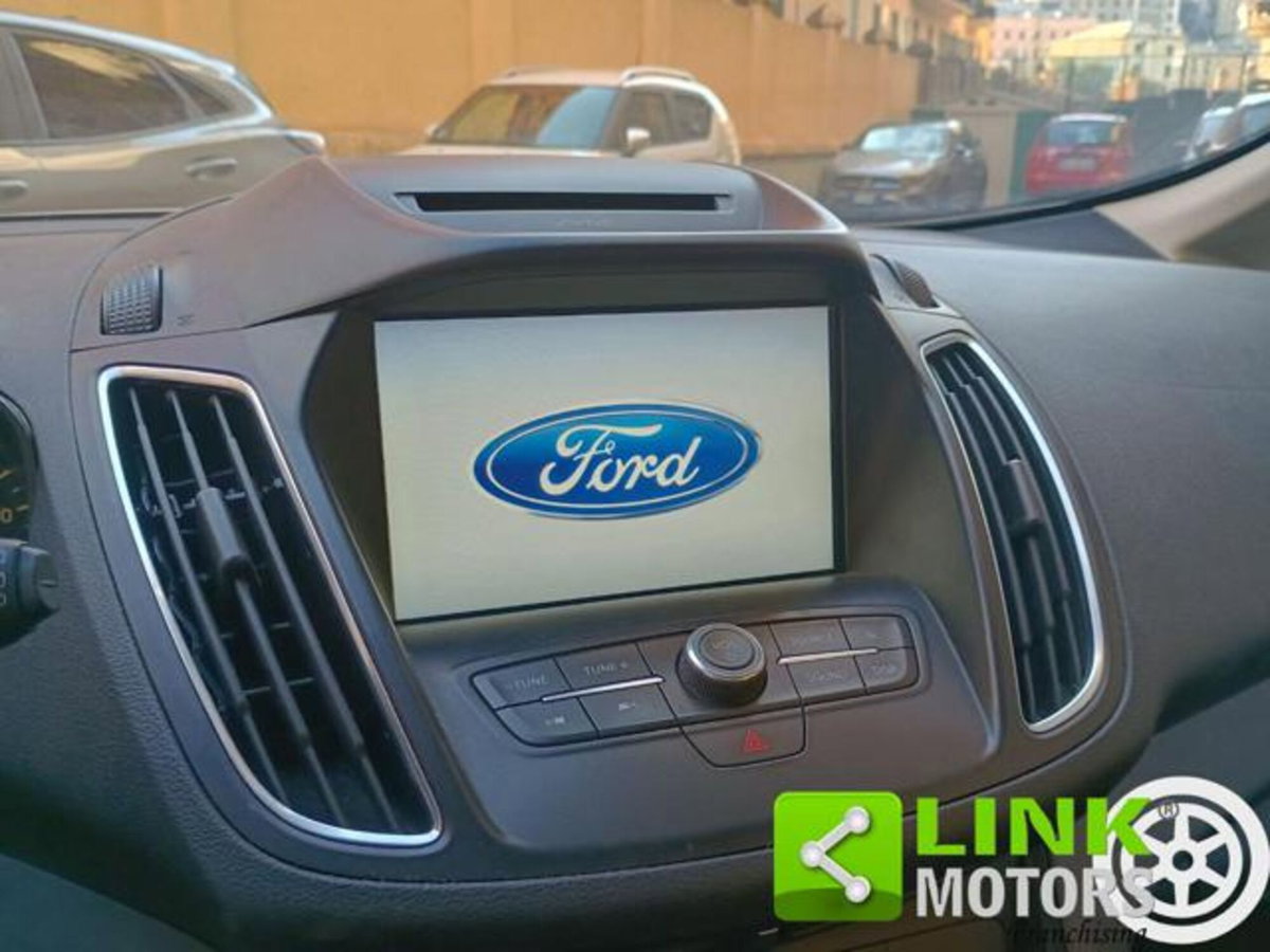 Ford C-Max 1.5 TDCi 120CV Start&Stop Business N1 (13)