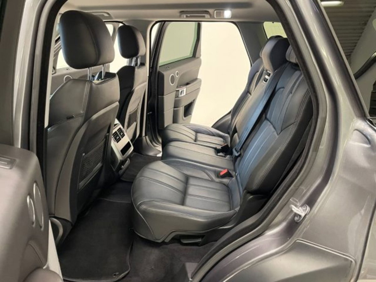 Land Rover Range Rover Sport 3.0 TDV6 HSE (7)