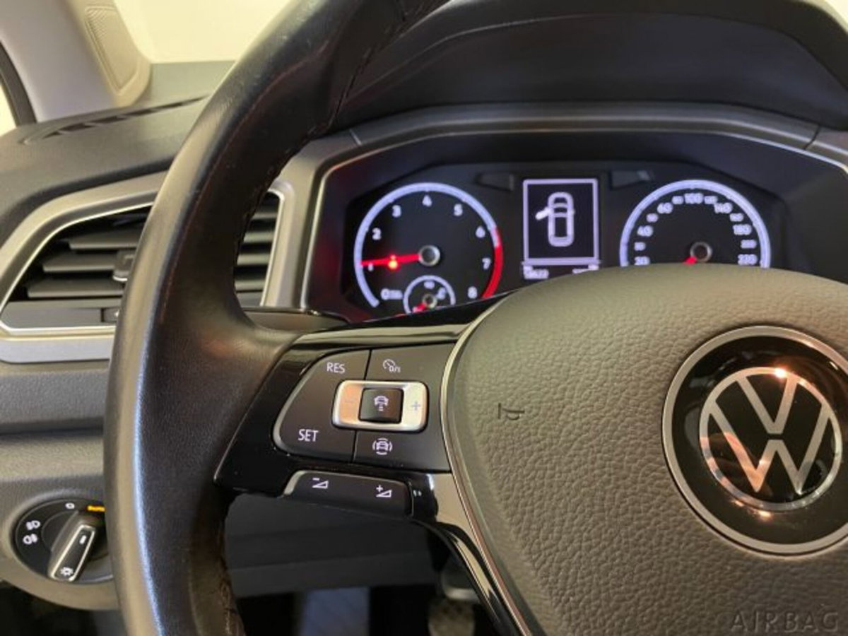 Volkswagen T-Roc 1.0 tsi Sport (17)