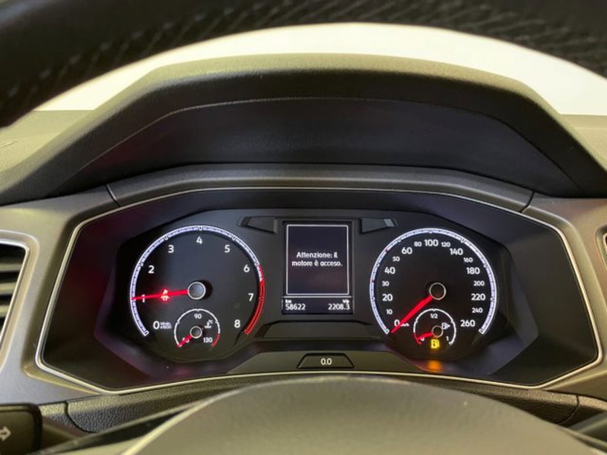 Volkswagen T-Roc 1.0 tsi Sport (5)
