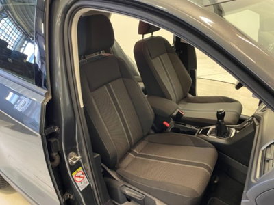 Volkswagen T-Roc 1.0 tsi Sport (8)