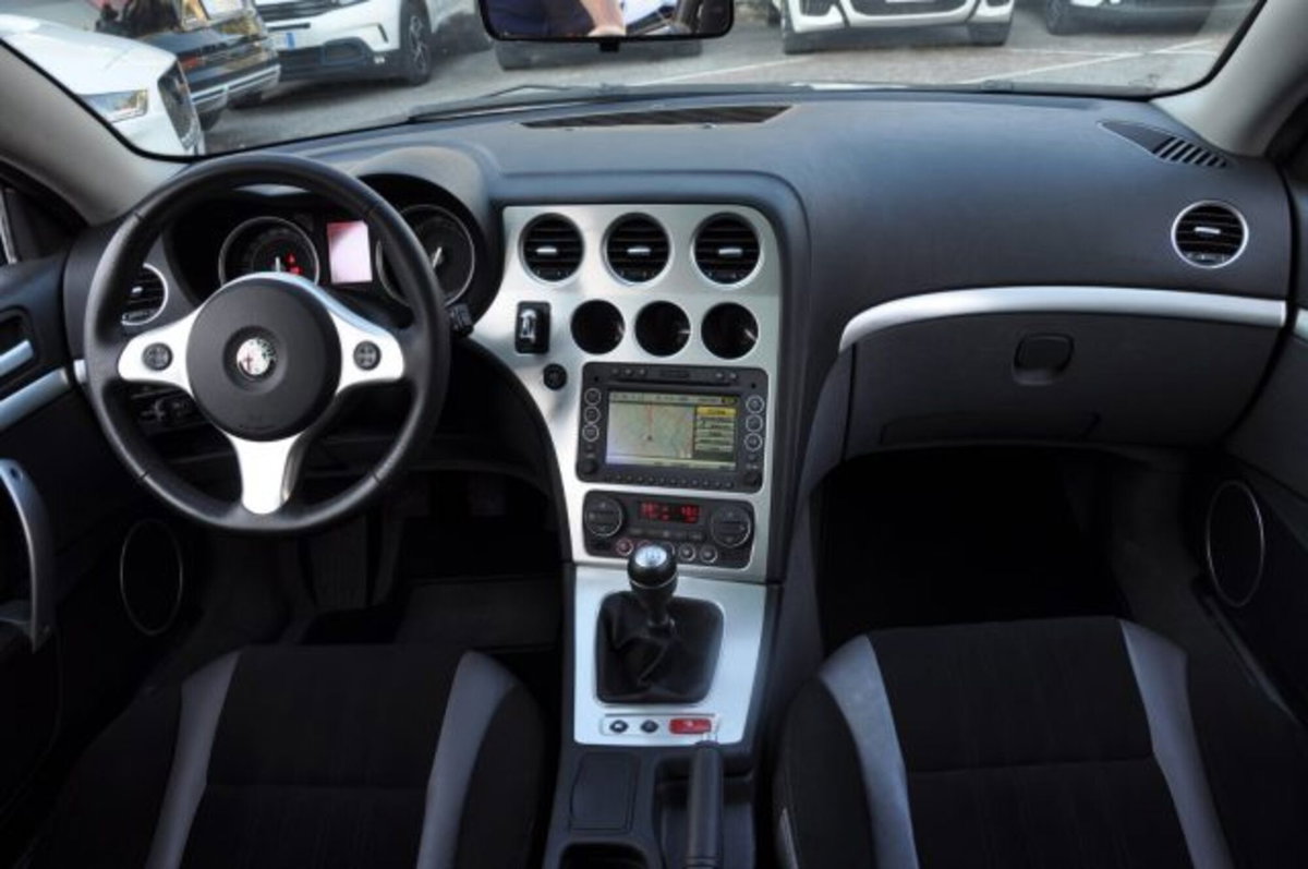 Alfa Romeo Brera 2.2 JTS Sky Window (9)