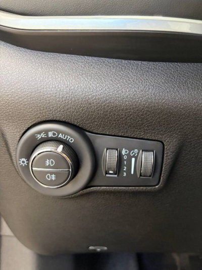 Jeep Compass 1.6 Multijet II 2WD Limited (17)