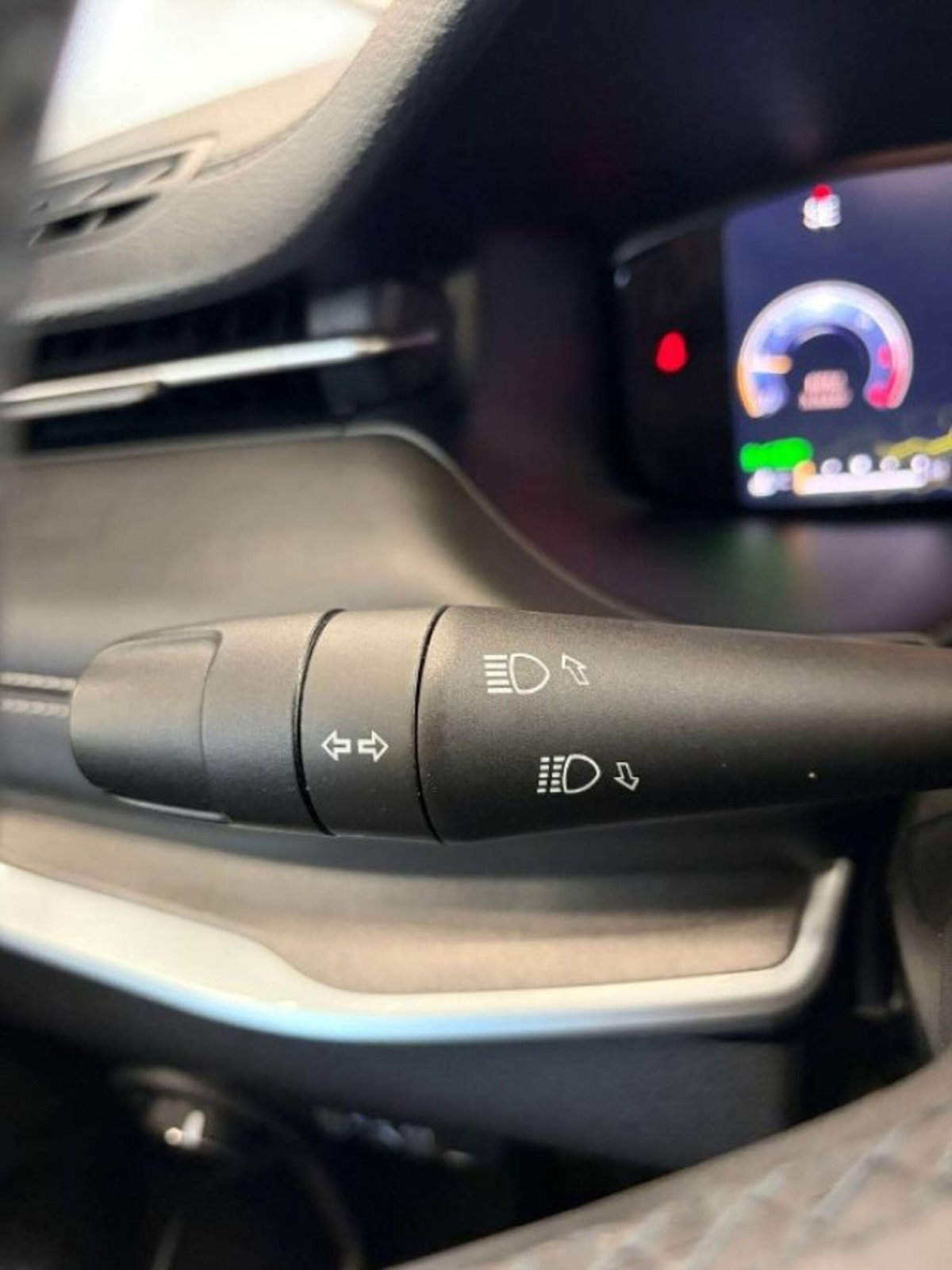 Jeep Compass 1.6 Multijet II 2WD Limited (19)