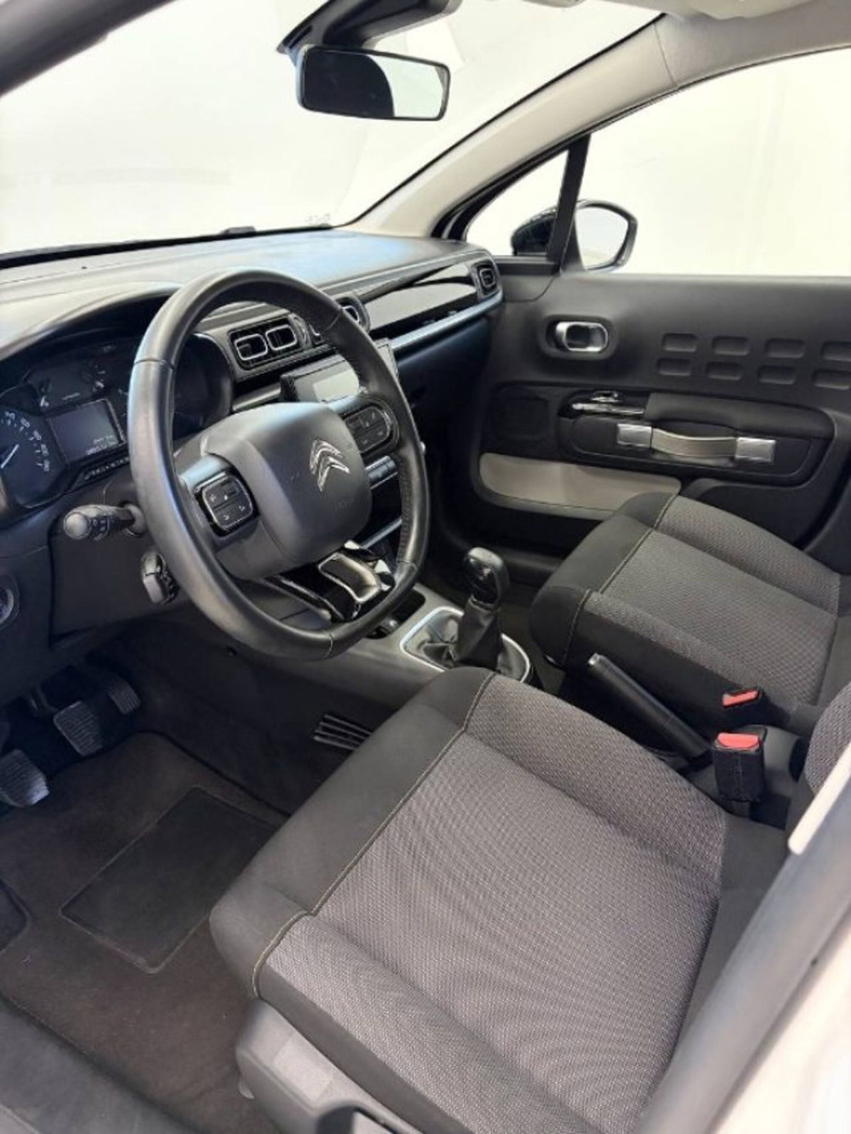Citroen C3 PureTech 83 S&S Shine (12)