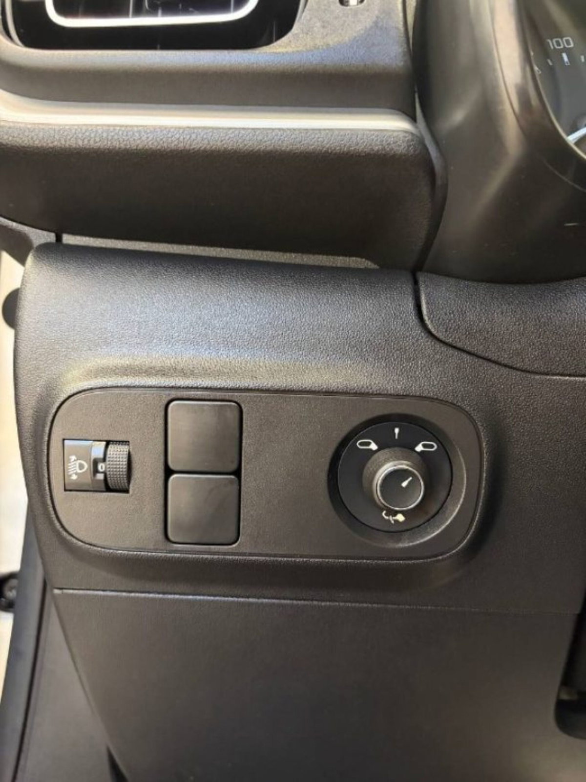 Citroen C3 PureTech 83 S&S Shine (17)