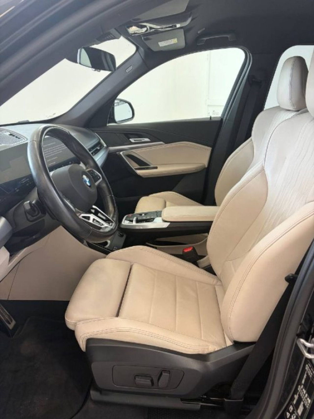 BMW X1 xDrive 23d Msport (10)