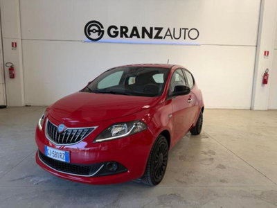 Lancia Ypsilon 1.0 FireFly 5 porte S&S Hybrid Ecochic Gold usata