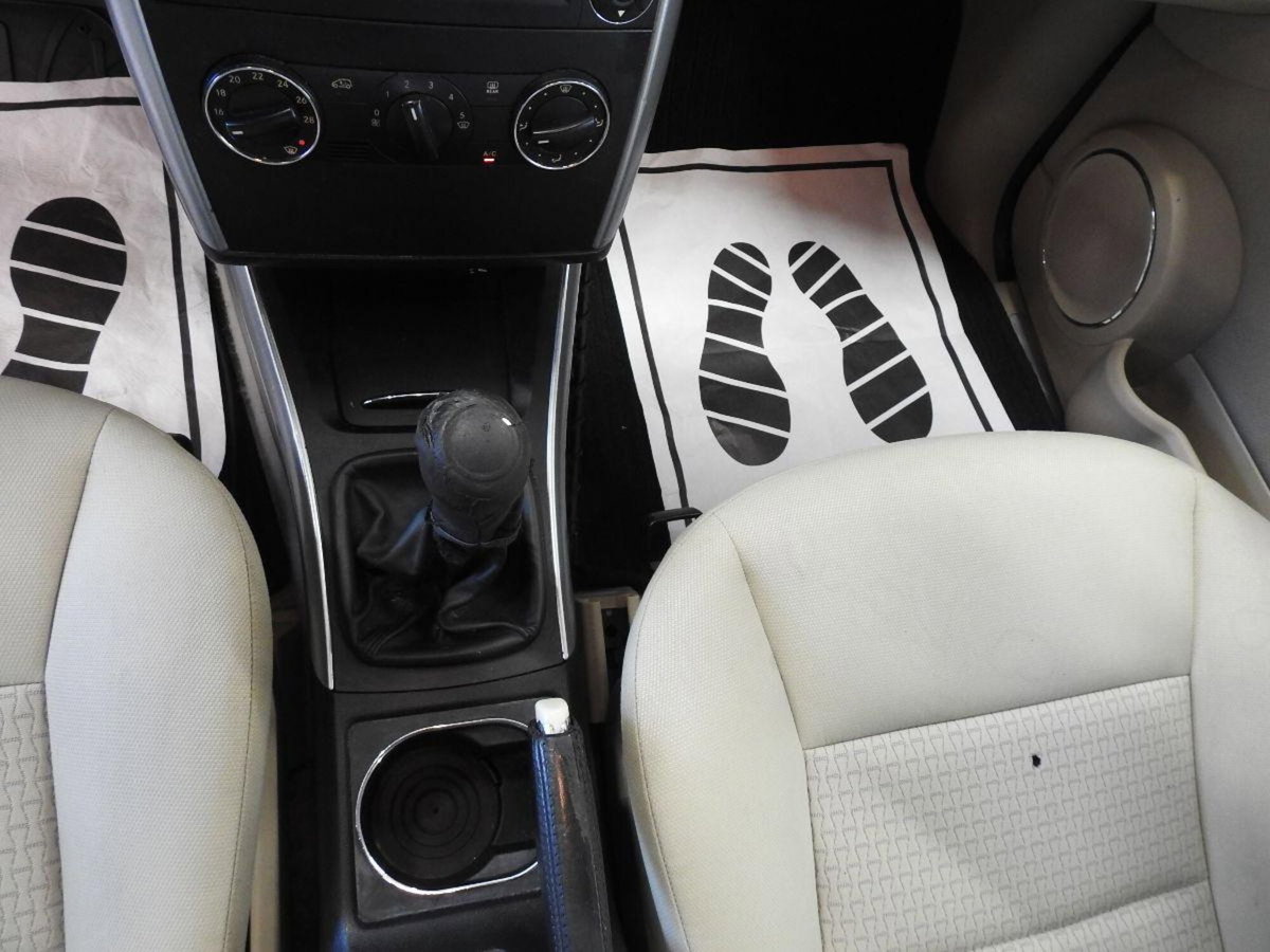 Mercedes-Benz Classe B 170 NGT BlueEFFICIENCY Chrome (16)