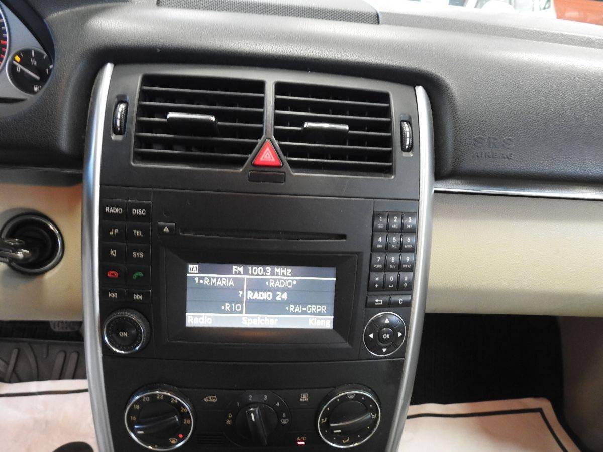 Mercedes-Benz Classe B 170 NGT BlueEFFICIENCY Chrome (17)