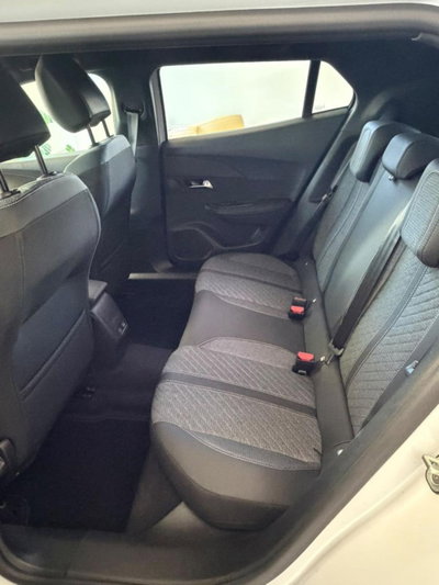 Peugeot 2008 PureTech 100 S&S Allure (6)