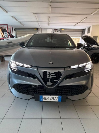 Alfa Romeo Junior 1.2 ibrida Q4 Intensa 145cv edct6 (2)
