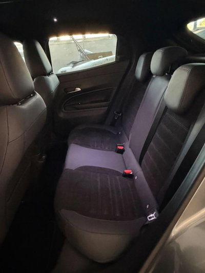 Alfa Romeo Junior 1.2 ibrida Q4 Intensa 145cv edct6 (10)