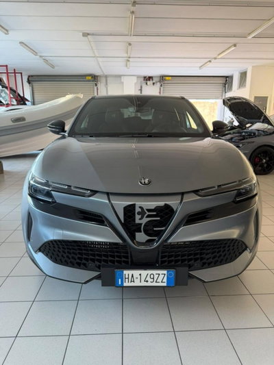 Alfa Romeo Junior 1.2 ibrida Q4 Intensa 145cv edct6 (4)