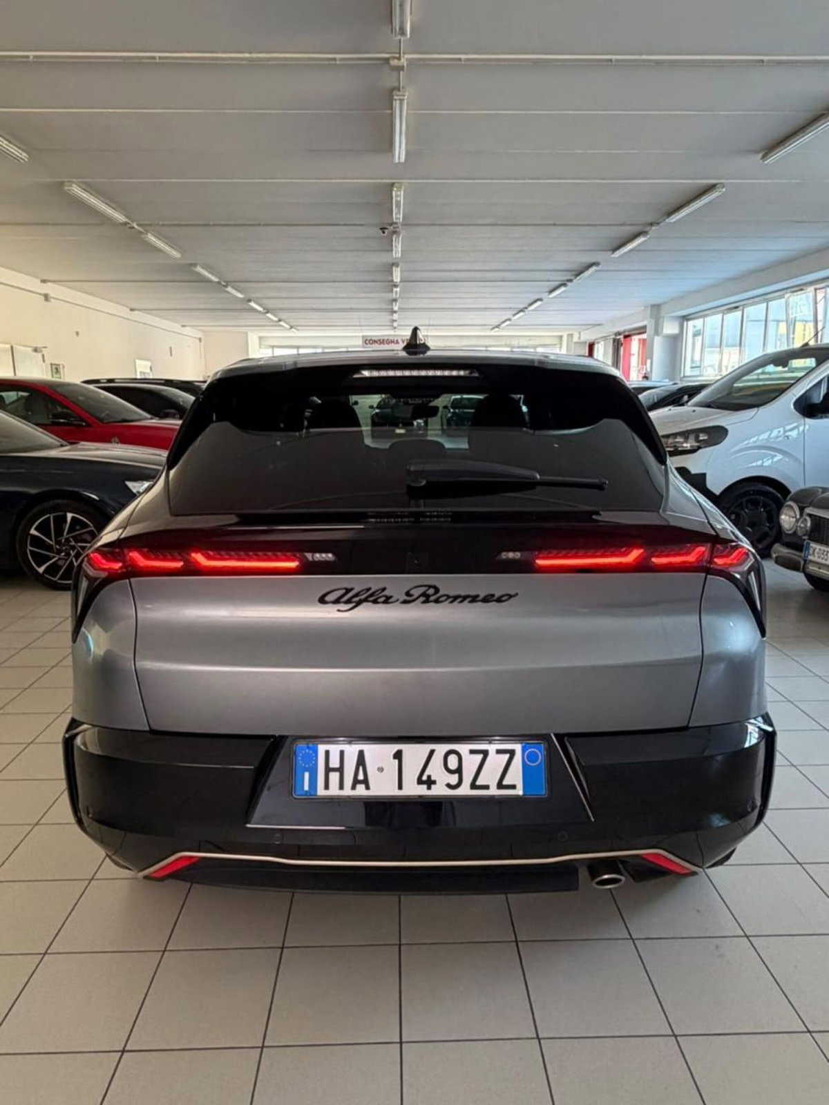 Alfa Romeo Junior 1.2 ibrida Q4 Intensa 145cv edct6 (6)