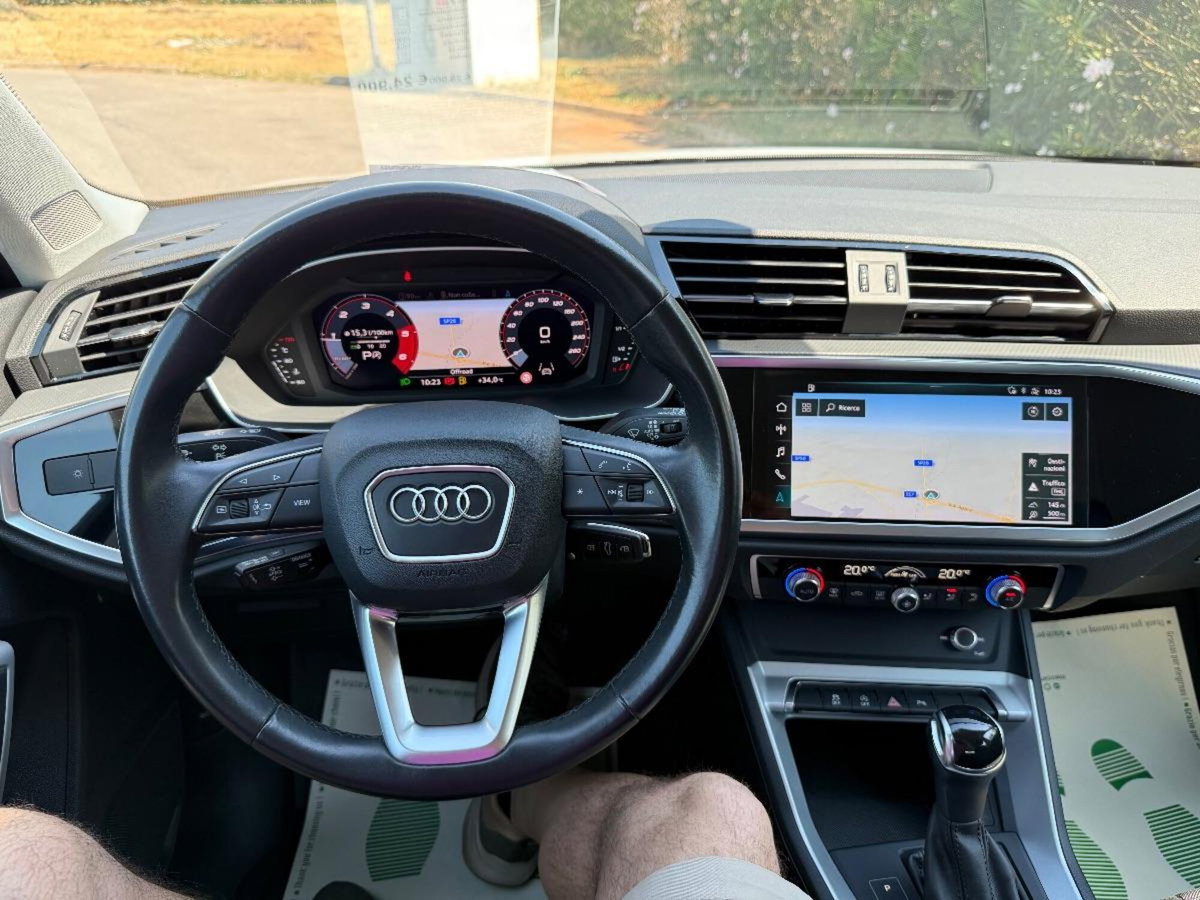 Audi Q3 35 TDI quattro S tronic Business Advanced (20)
