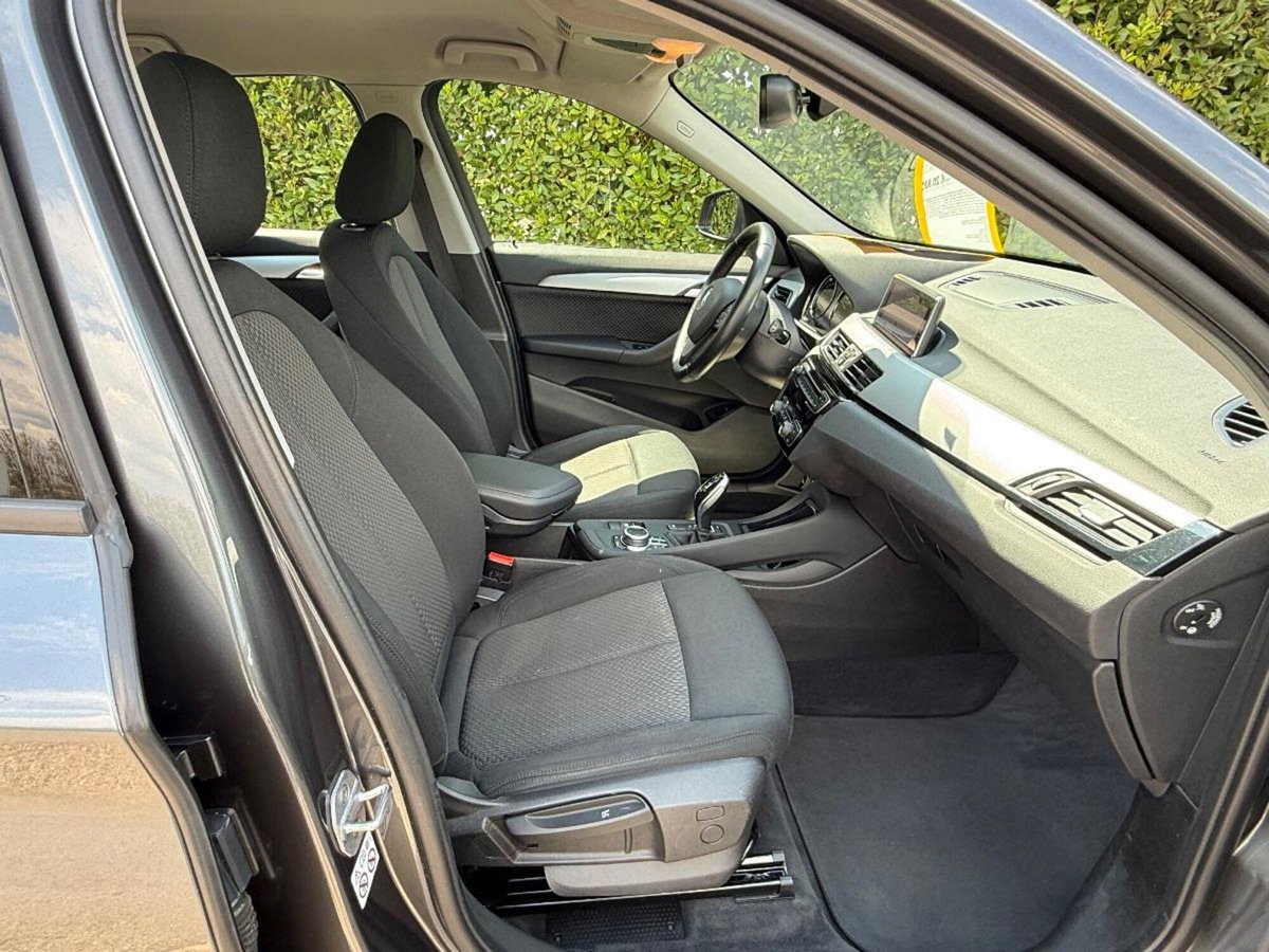 BMW X1 xDrive20d Business Advantage (11)