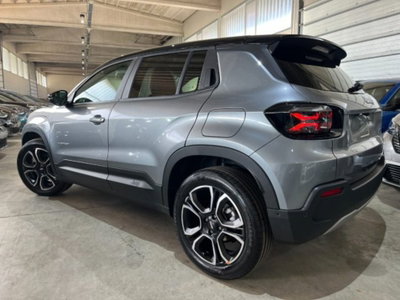 Jeep Avenger 1.2 turbo e-hybrid mhev Summit fwd 110cv edct6 (7)