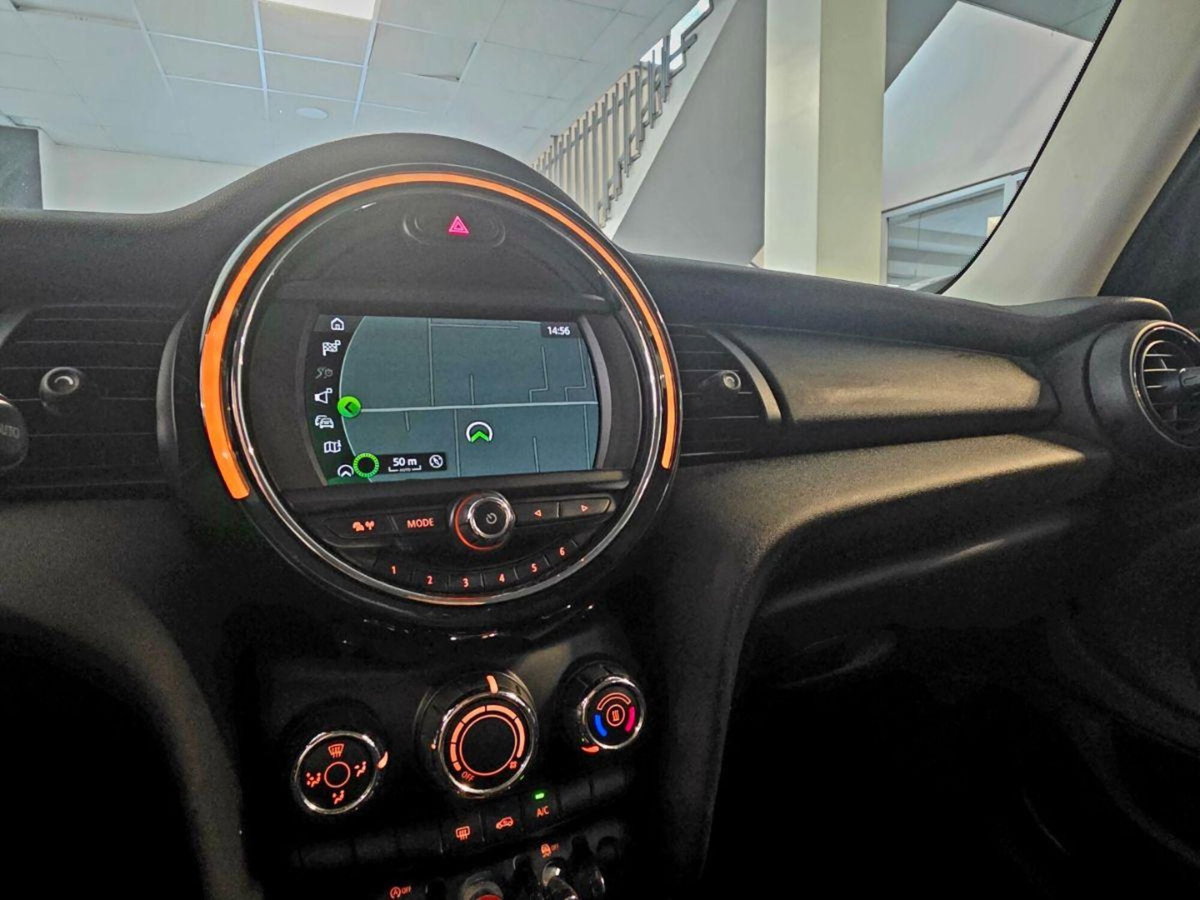 MINI Mini 1.5 One 75 CV 5 porte (13)