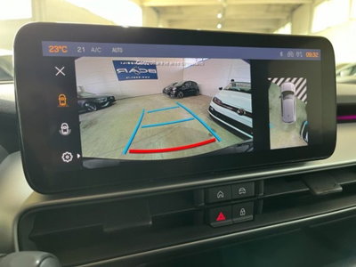 Jeep Avenger 1.2 turbo e-hybrid mhev Summit fwd 110cv edct6 (11)