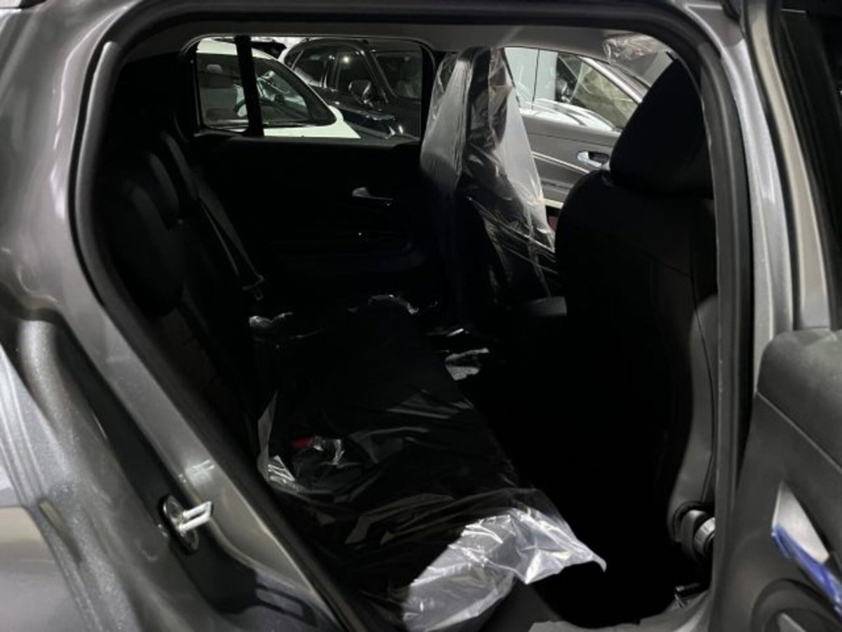 Jeep Avenger 1.2 turbo e-hybrid mhev Summit fwd 110cv edct6 (16)
