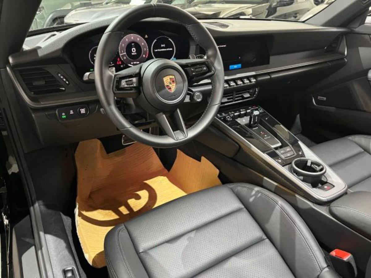 Porsche 911 Cabrio 3.0 Carrera T 394cv (12)