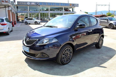 Lancia Ypsilon 1.0 FireFly 5 porte S&S Hybrid Ecochic Gold usata