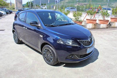 Lancia Ypsilon 1.0 FireFly 5 porte S&S Hybrid Ecochic Gold (2)