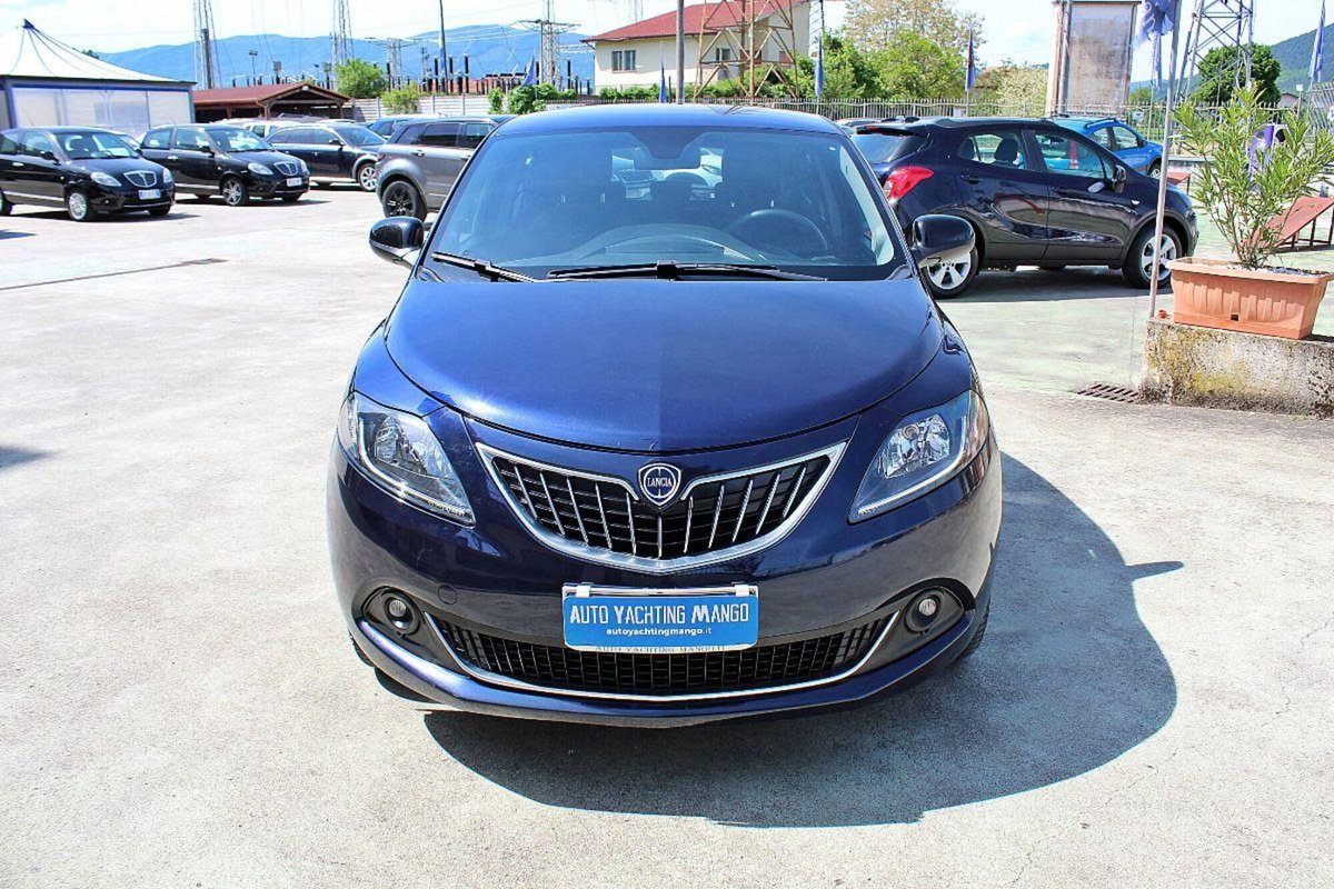 Lancia Ypsilon 1.0 FireFly 5 porte S&S Hybrid Ecochic Gold (3)