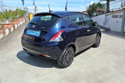 Lancia Ypsilon 1.0 FireFly 5 porte S&S Hybrid Ecochic Gold (4)