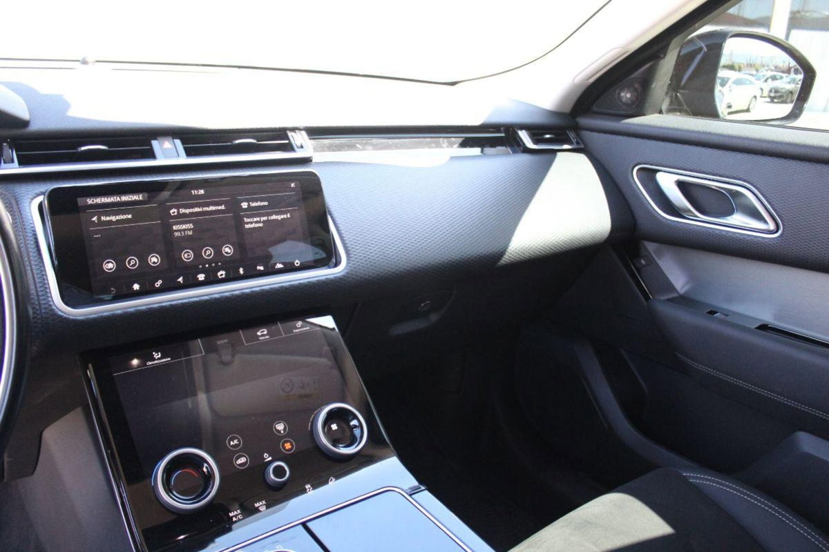 Land Rover Range Rover Velar 2.0D I4 240 CV R-Dynamic (12)