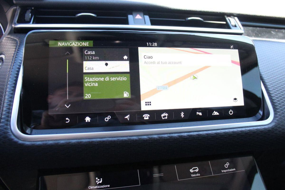 Land Rover Range Rover Velar 2.0D I4 240 CV R-Dynamic (15)