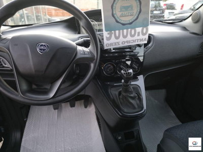 Lancia Ypsilon 1.0 FireFly 5 porte S&S Hybrid Ecochic A. Ferretti (12)