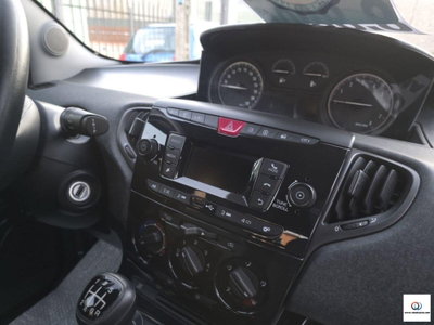 Lancia Ypsilon 1.0 FireFly 5 porte S&S Hybrid Ecochic A. Ferretti (13)