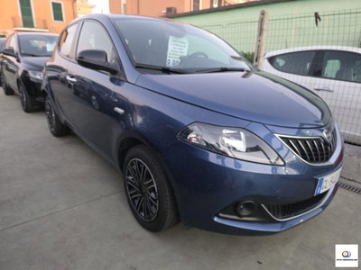 Lancia Ypsilon 1.0 FireFly 5 porte S&S Hybrid Ecochic A. Ferretti (2)