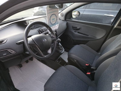 Lancia Ypsilon 1.0 FireFly 5 porte S&S Hybrid Ecochic A. Ferretti (8)