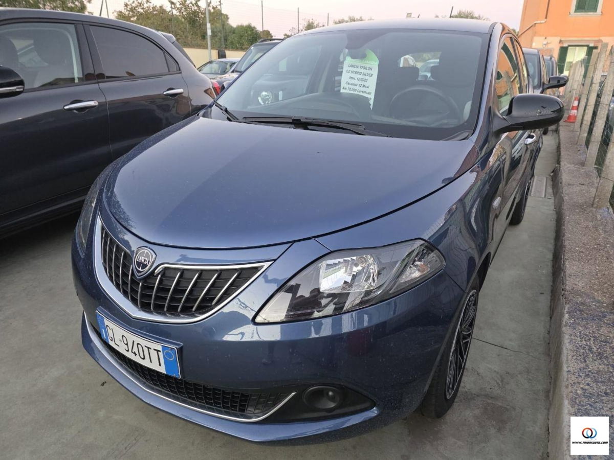 Lancia Ypsilon 1.0 FireFly 5 porte S&S Hybrid Ecochic A. Ferretti (9)